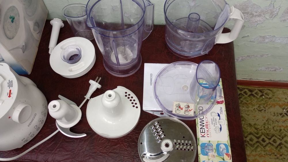 Кухонный комбайн Кенвуд FP 210 или 215