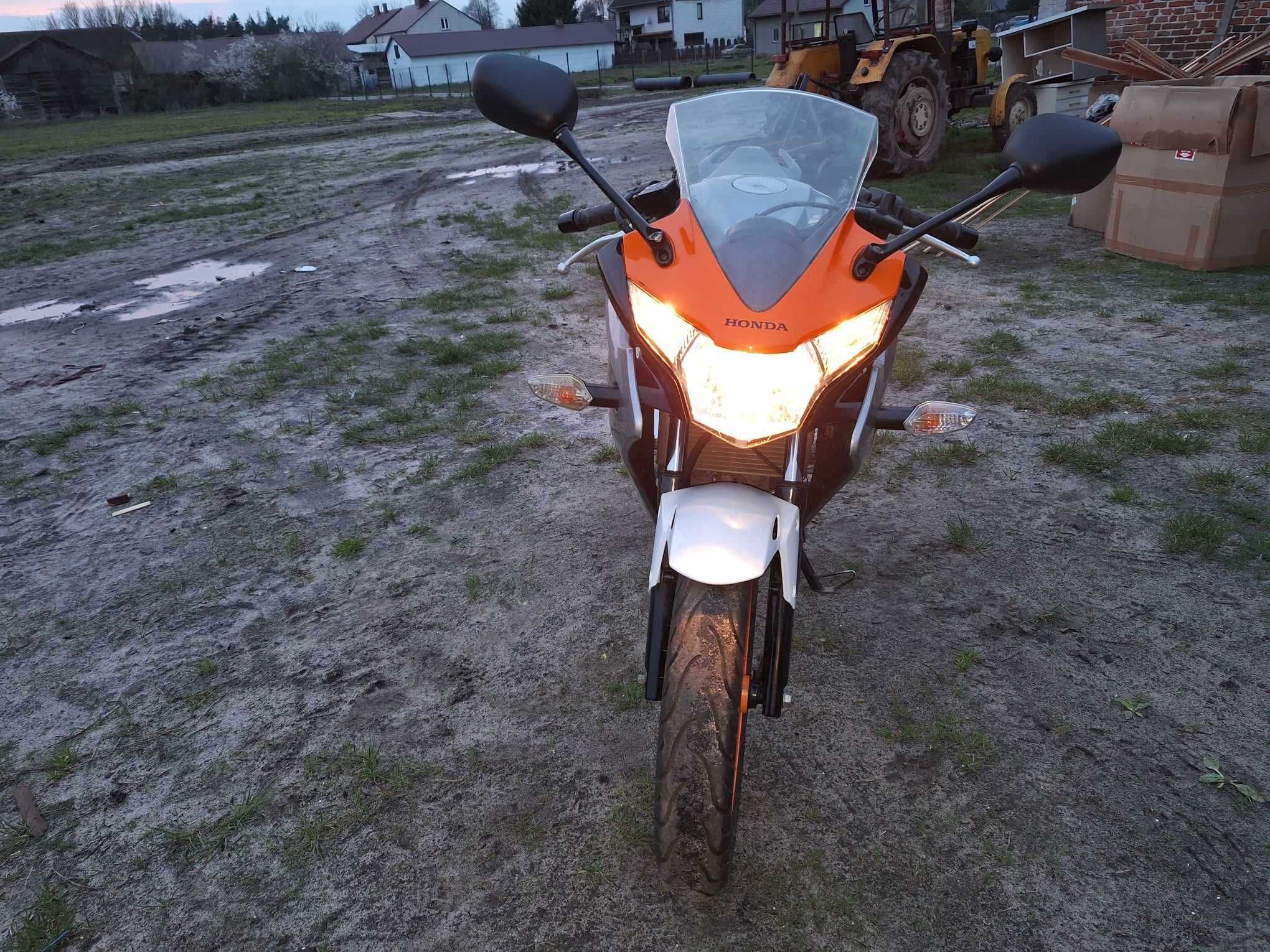 Piękna HONDA CBR 125R