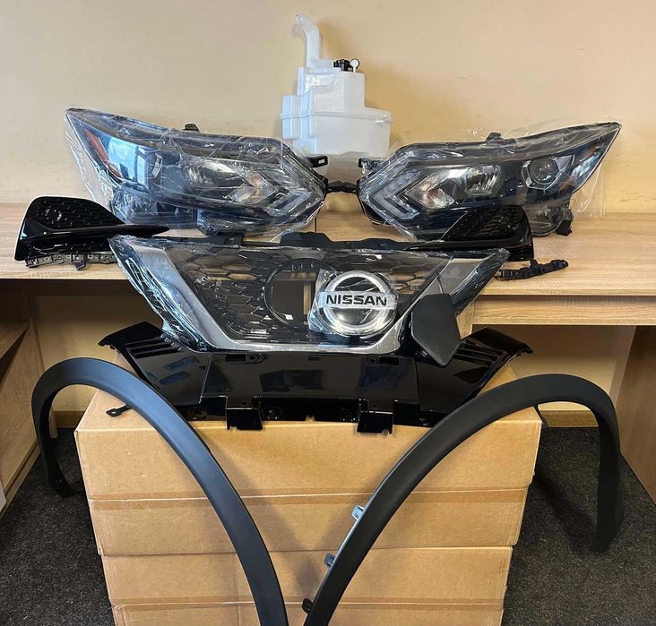 Фари - Стопи задні Nissan Rogue Sport -Qashqai J11 2017-2021