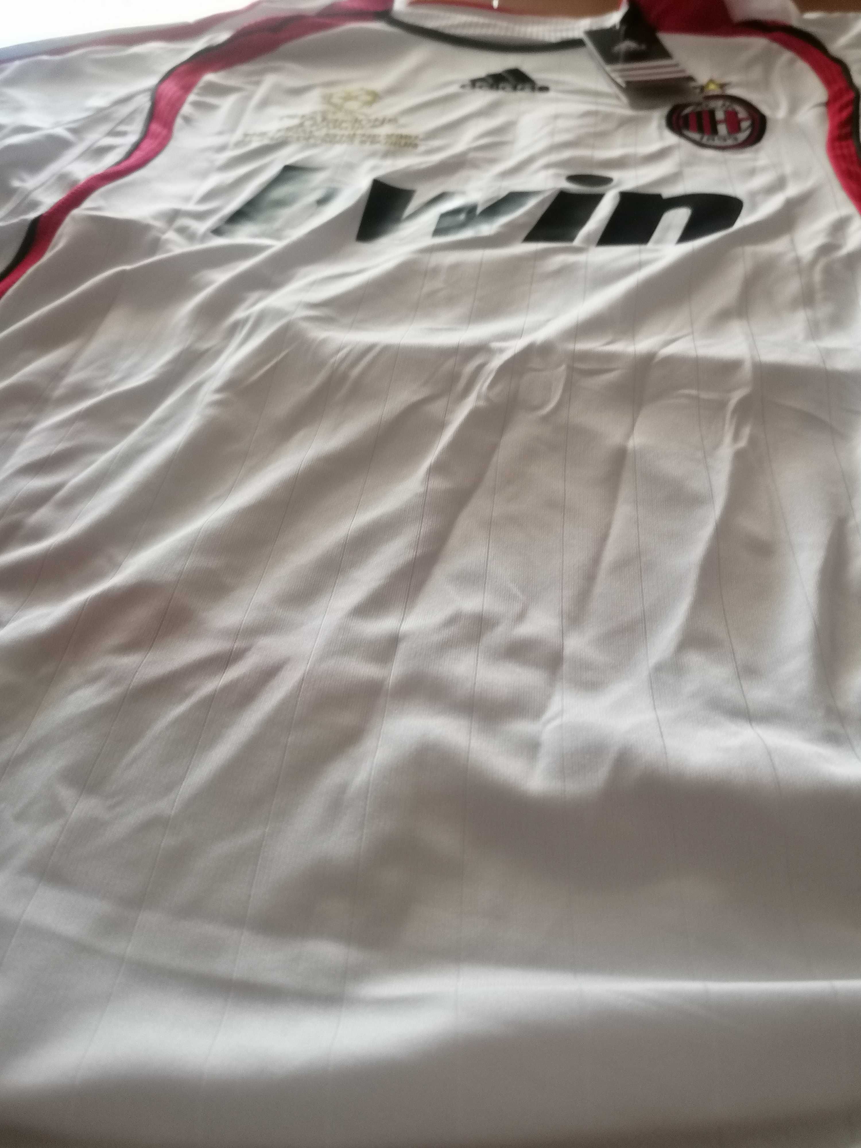 T-shirt milan retro