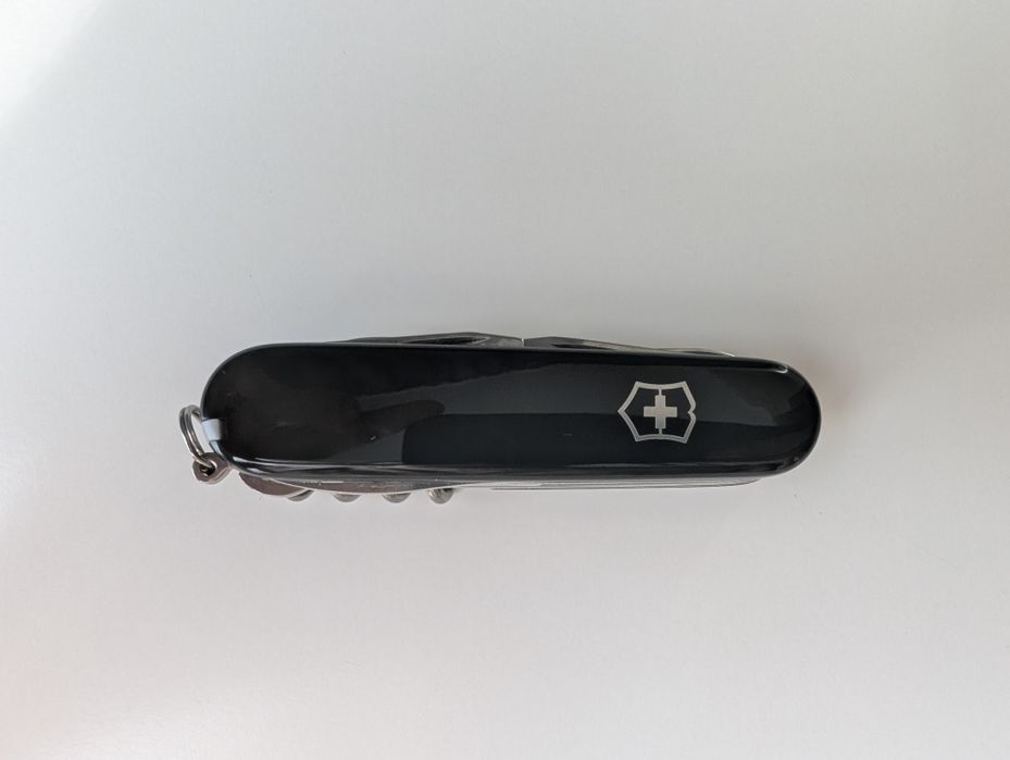 Victorinox huntsman black