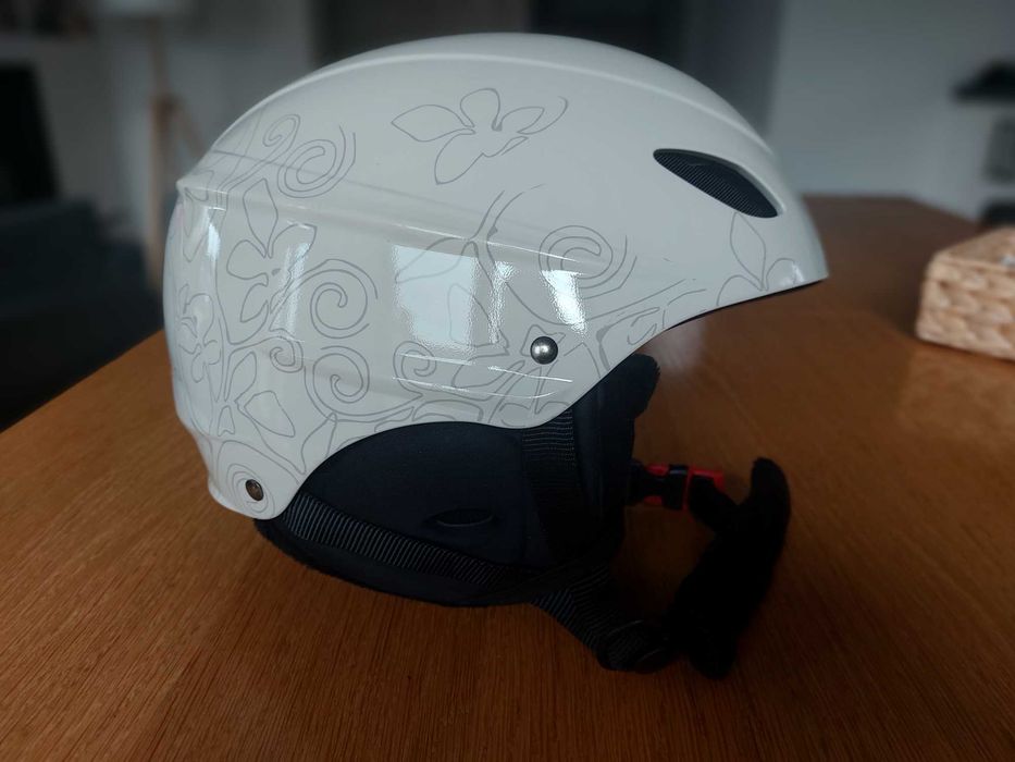 Kask dziecięcy GoSport na narty, łyżwy, sanki i inne sporty zimowe