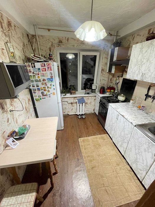 Сдам трикімнатну квартиру біля метро дарниця лівий берег