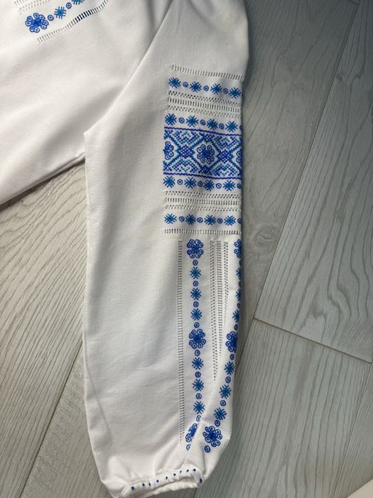 Вишиванка жіноча