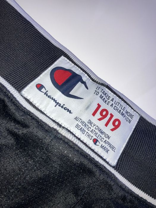 Oryginalne męskie krótkie spodenki sportowe marki Champion Rochester