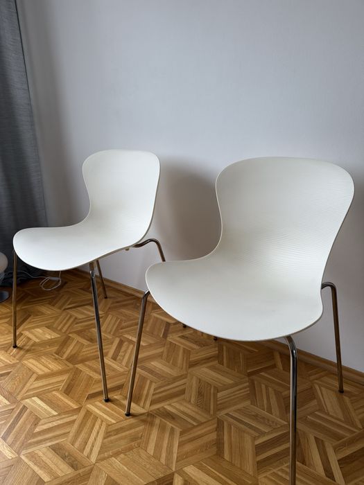 Fritz Hansen krzesla białe
