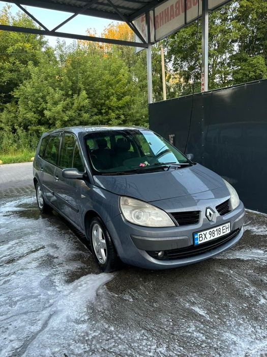 Авто Рено сценік