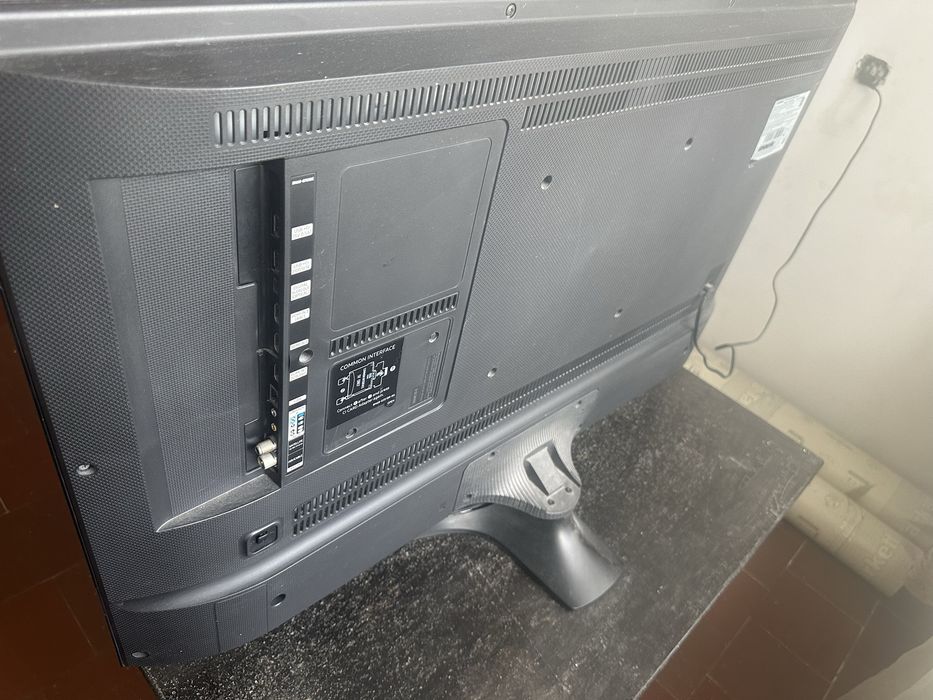 Бу телевизор Samsung UE40KU6000U