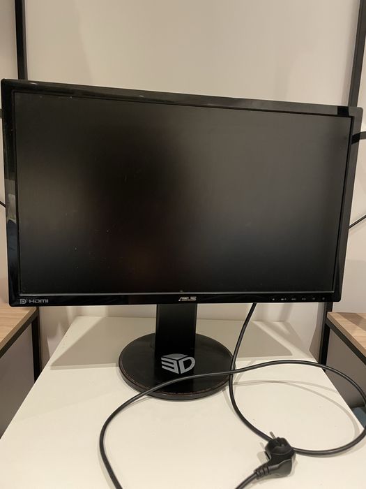 Monitor Gaming ASUS VG248QE – 24” Full HD 144Hz 1ms