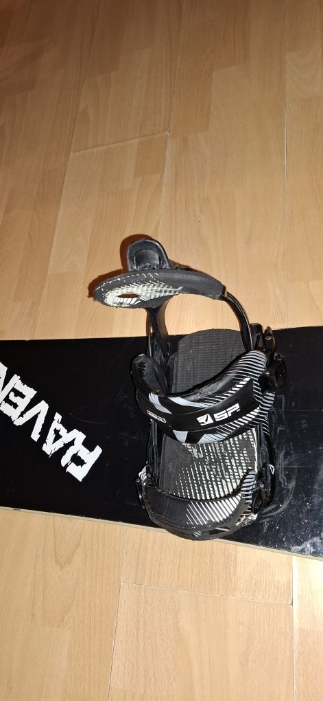Deska Snowboardowa Raven 152 154 z wiązaniami Sp Fastec rozmiar M