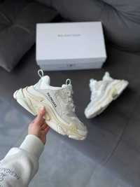 нові Balenciaga Triple S White