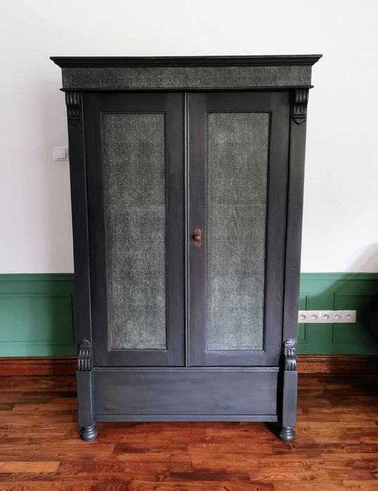Unikatowa szafa antyczna po stylizacji. Grafit z zielenią. Loft/Boho