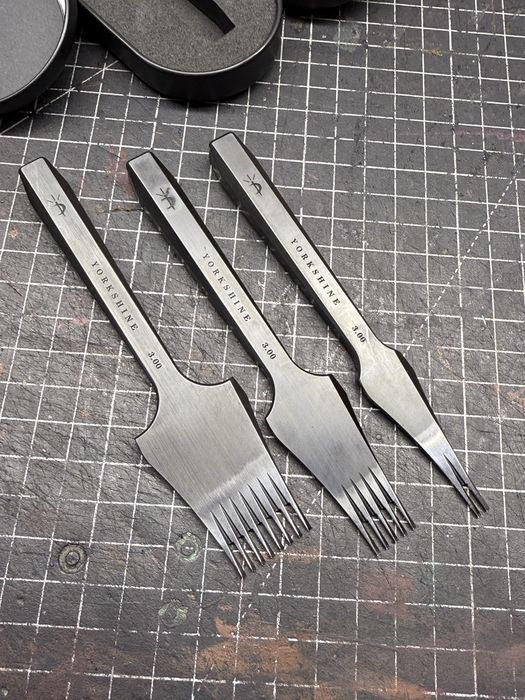 Пробійники для шкіри, набір пробійників