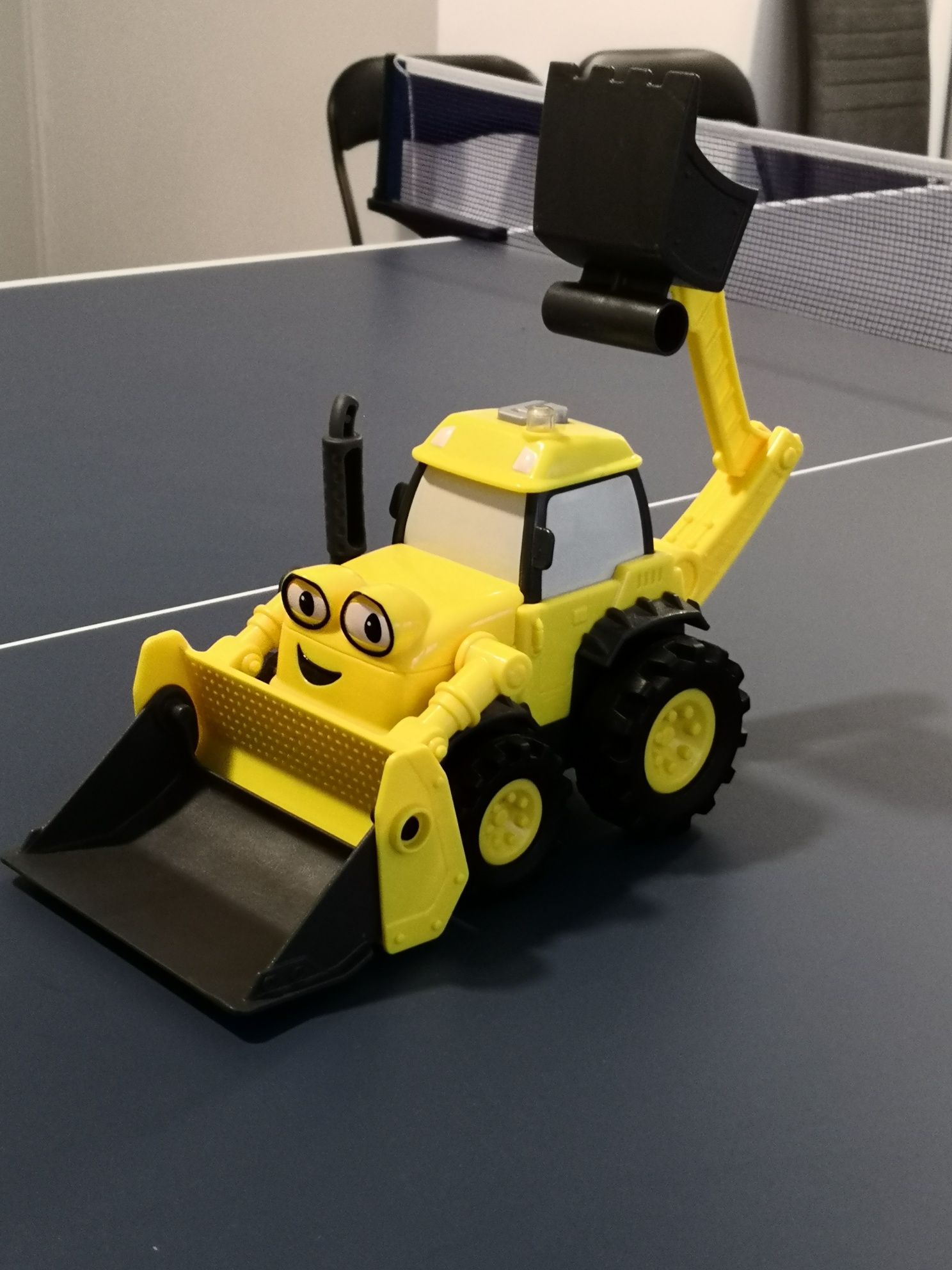 Koparka Boba firmy Mattel