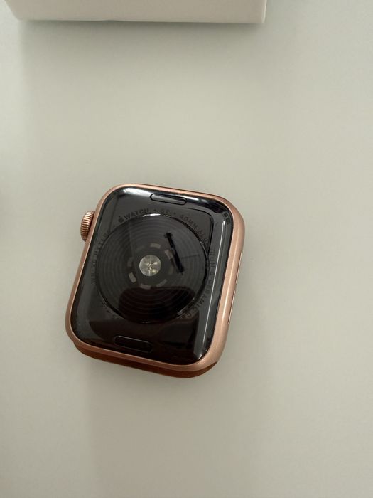 Apple Watch Relógio SE rose gold 40MM
