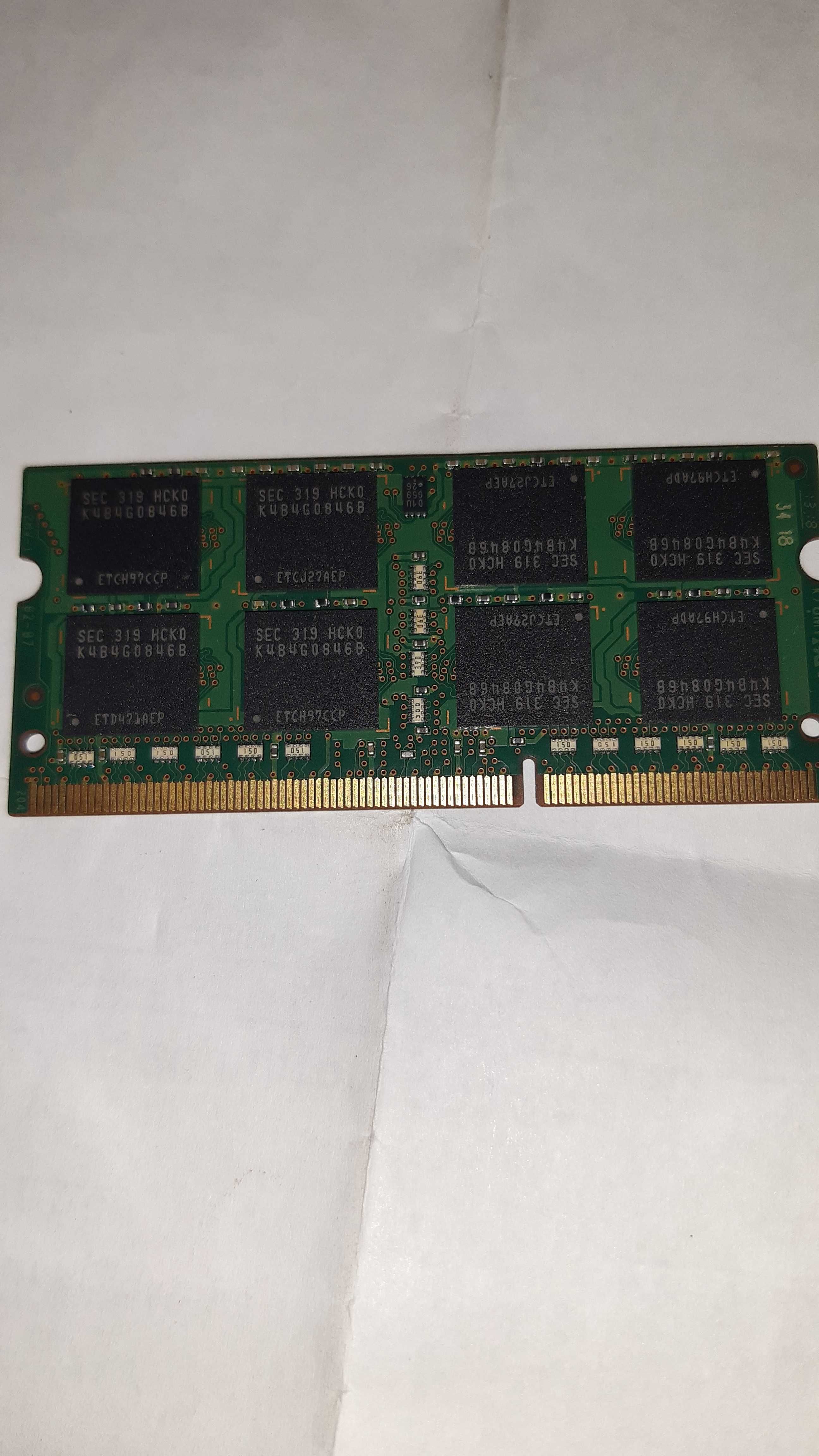 Модуль пам'яті samsung so-dimm ddr3 1600mgz 8gb.
