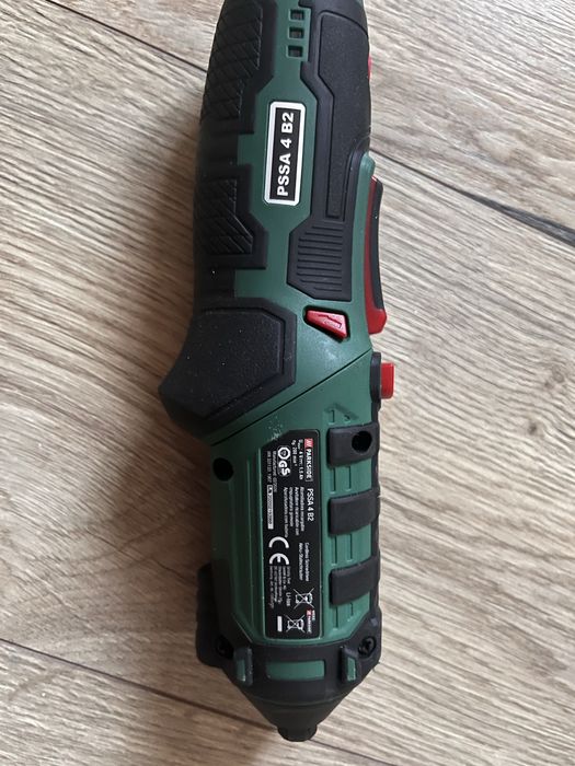 Aparafusadora Parkside PSSA 4 B2 — kit completo, em excelente estado!