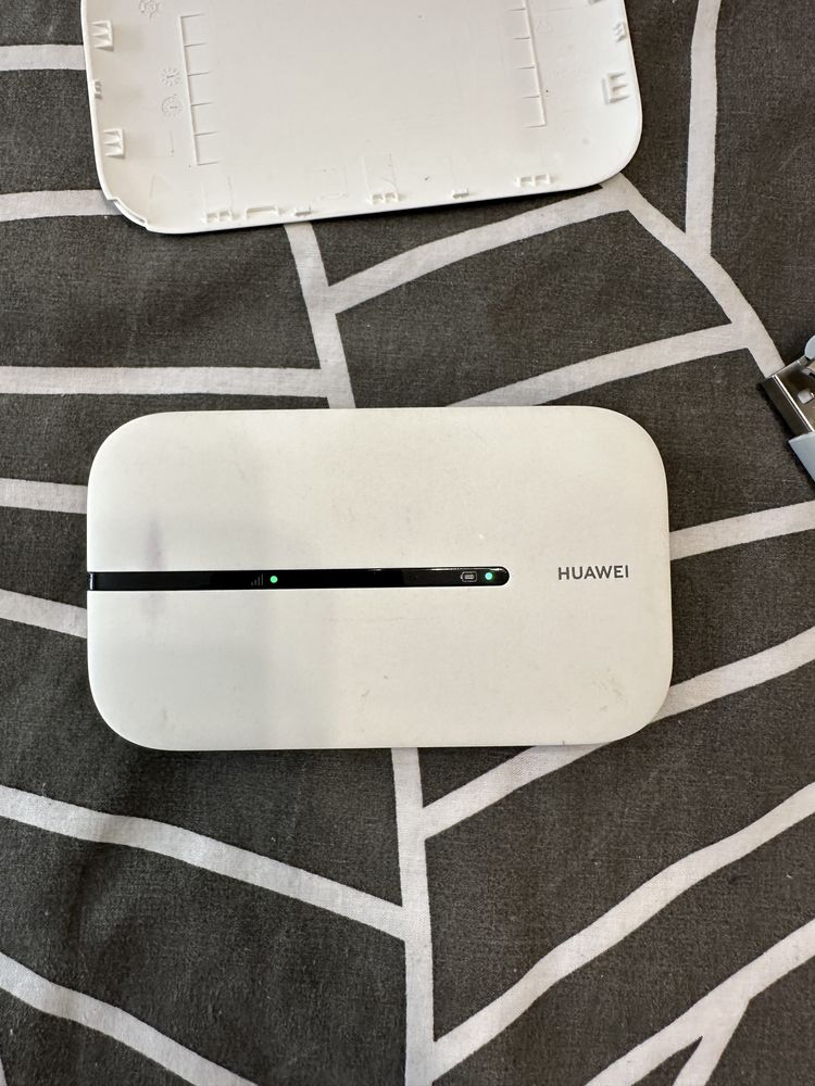 4G роутер HUAWEI Mobile WiFi 3s, 150 Мбіт/с, батарея 1500 мА·год