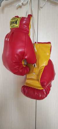 Перчатки для девочки для бокса,карате, рукопашного боя 8 oz