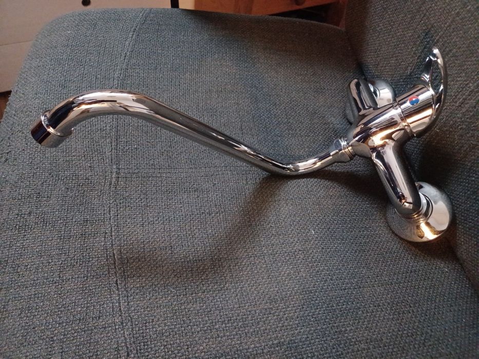 Bateria zlewozmywakowa, umywalkowa scienna nowa
