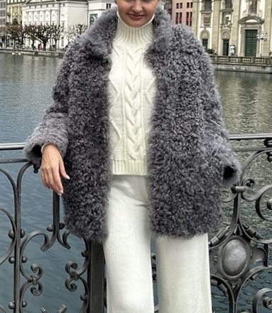 Шуба з натуральної овчини