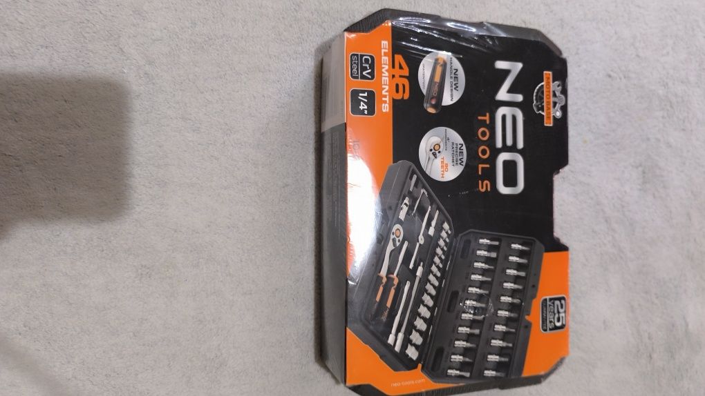 Klucze Neo 46 elementow
