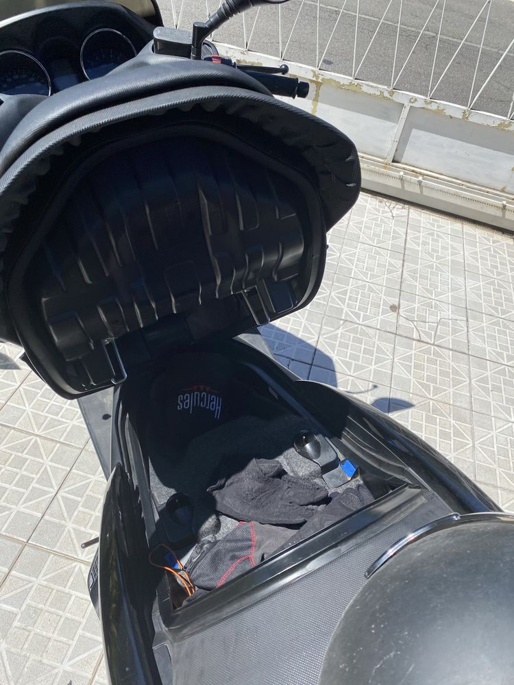Vendo yamaha majesty 400