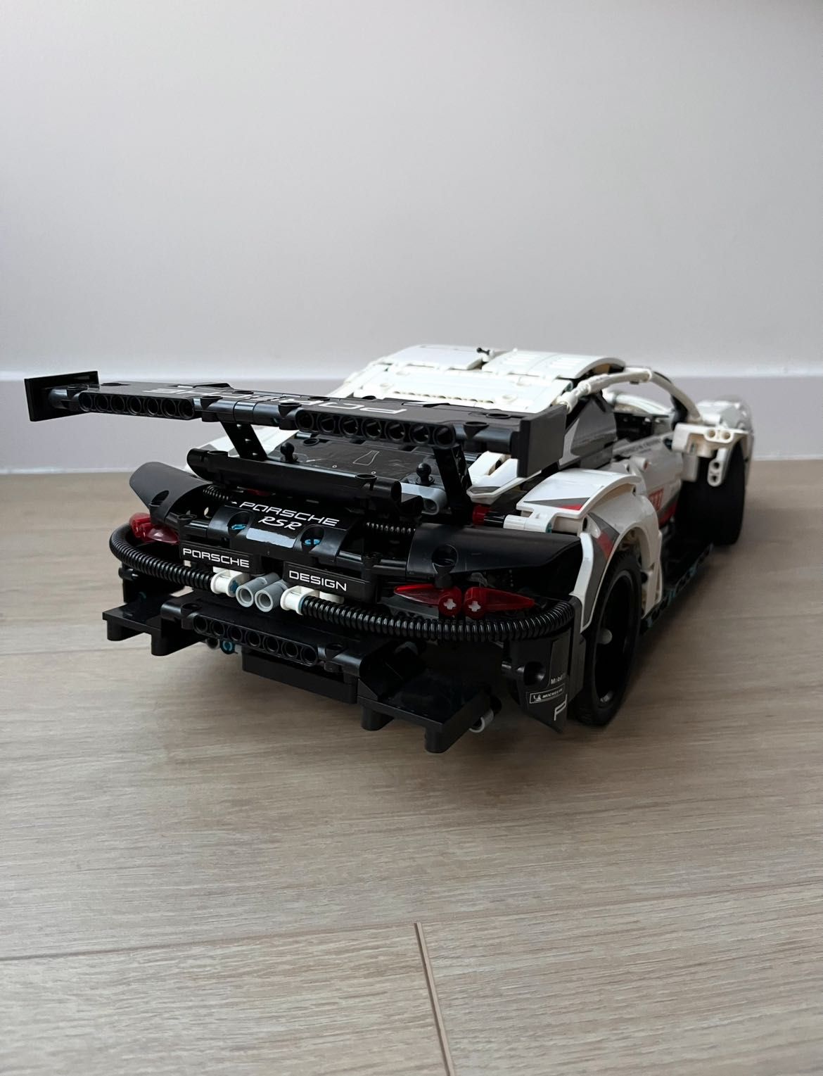 Новий Конструктор LEGO Technic Porsche 911 RSR 1580 деталей (42096)