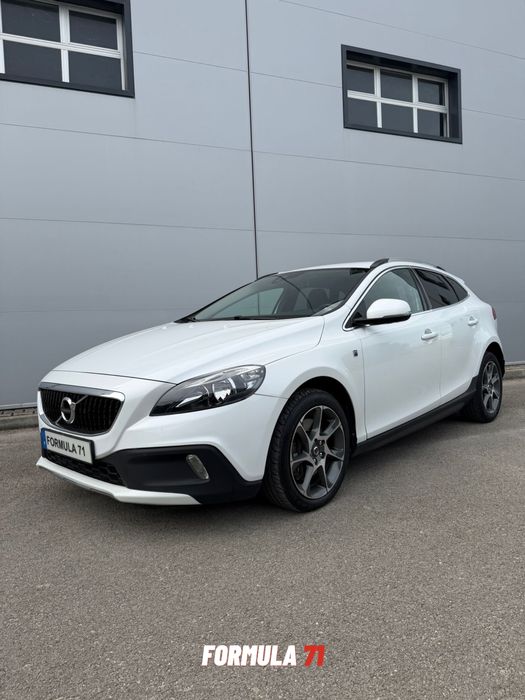 Volvo V40 R-design Ocean Race CrossCountry