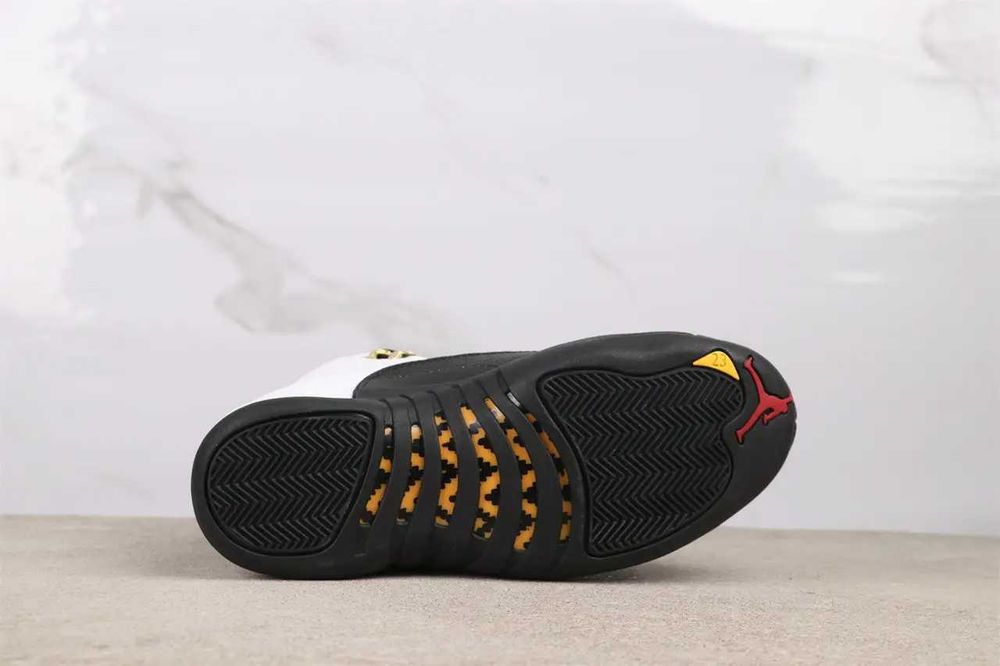 кросівки Nike Air Jordan 12