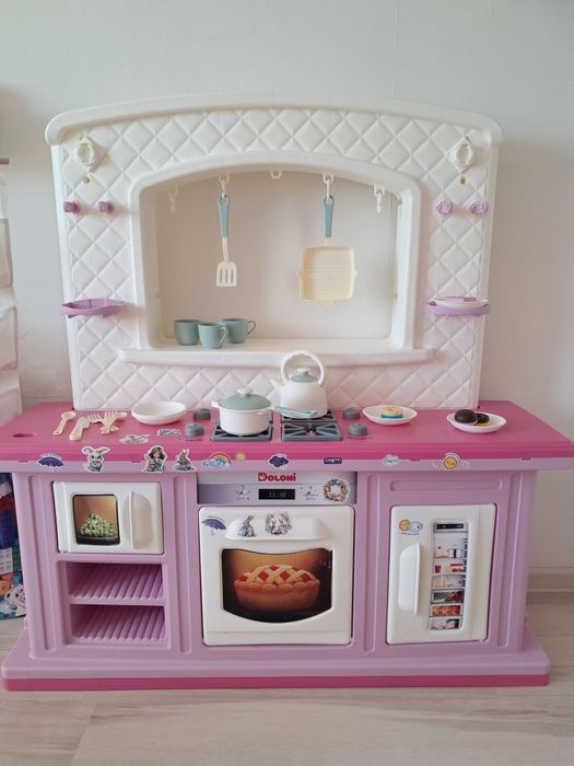 Дитяча кухня велика