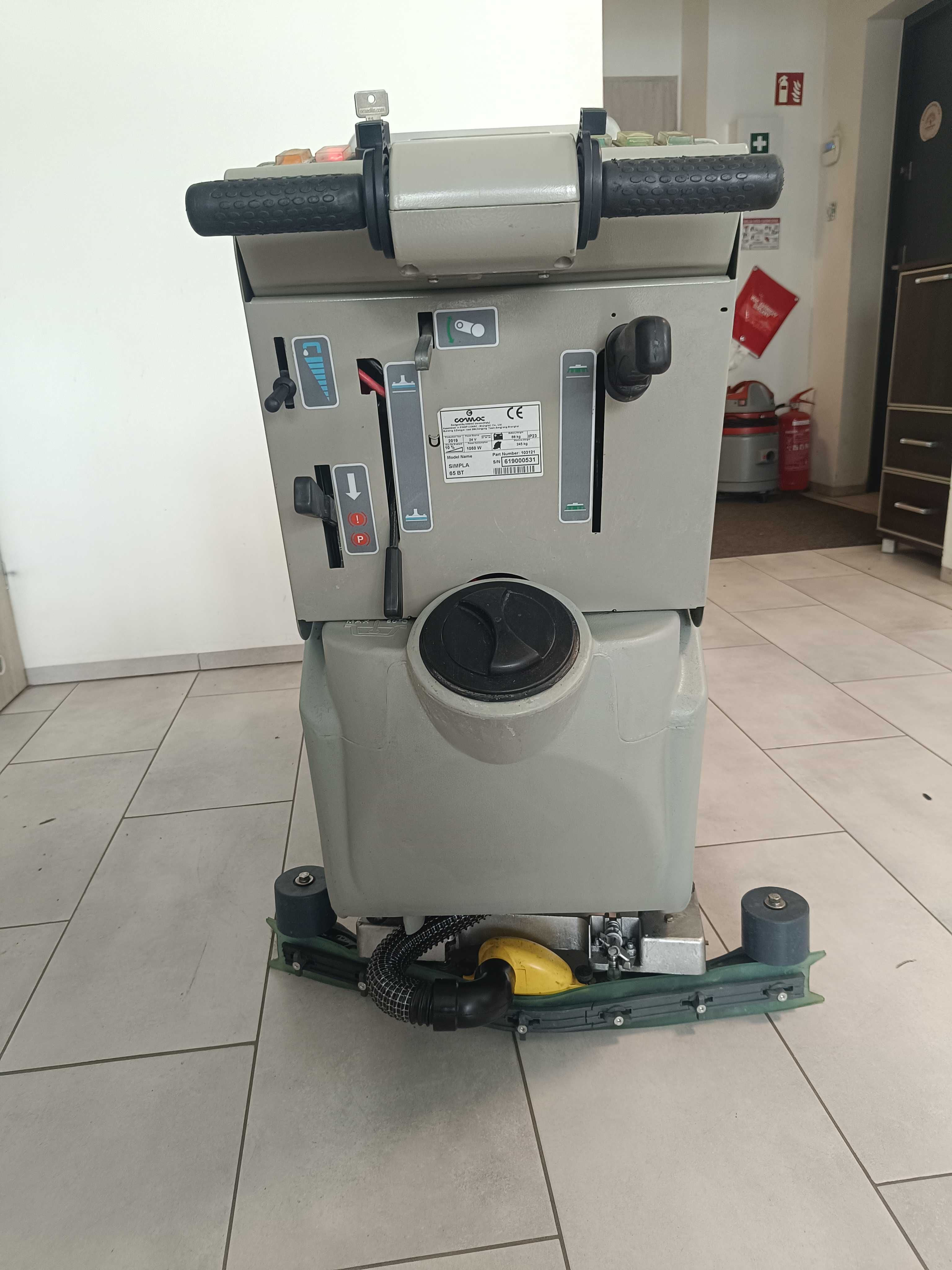 Szorowarka /maszyna  czyszcząca Comac Simpla 65 BT