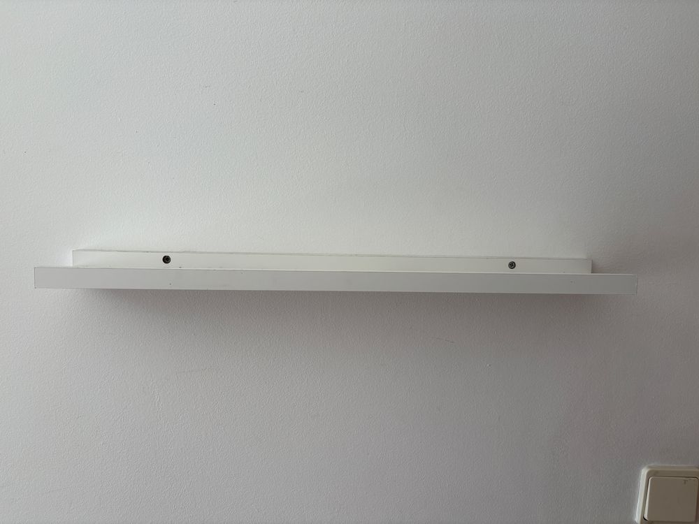 Estante aerea para brinquedos ou enfeites