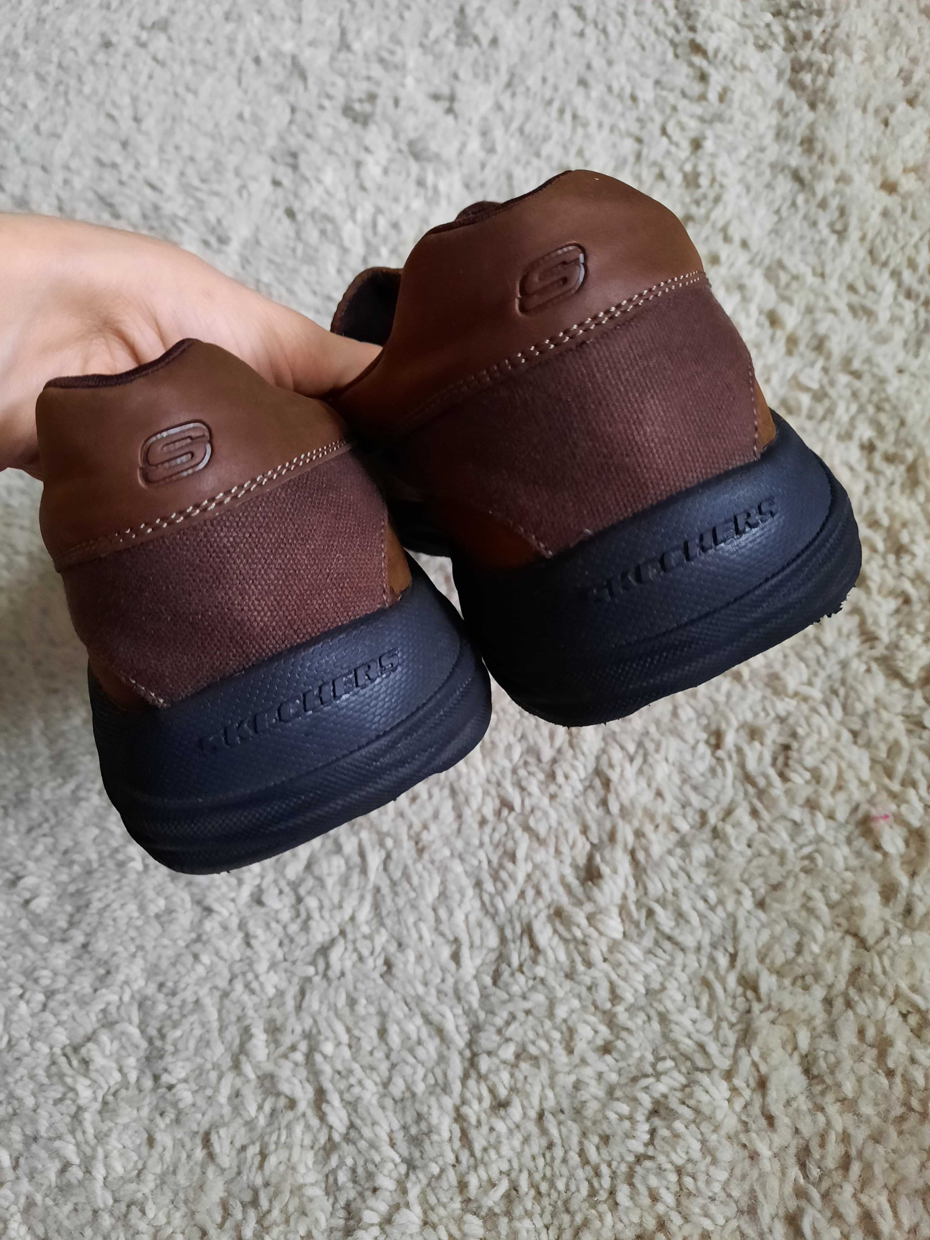 Шкіряні мокасини туфлі Skechers