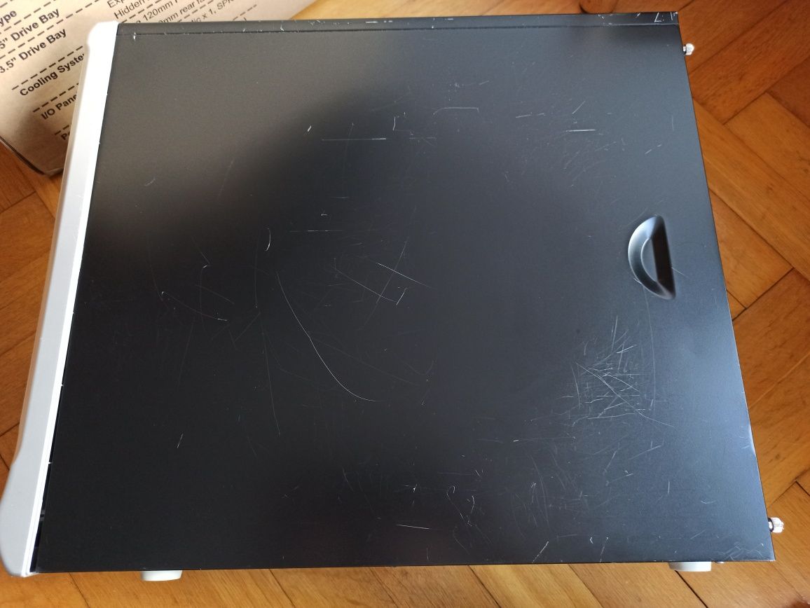 Cooler Master Elite 330 – Obudowa PC