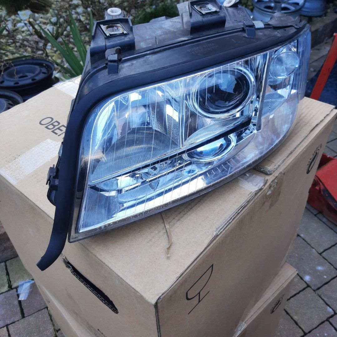 Lampa lewa Audi a6c5