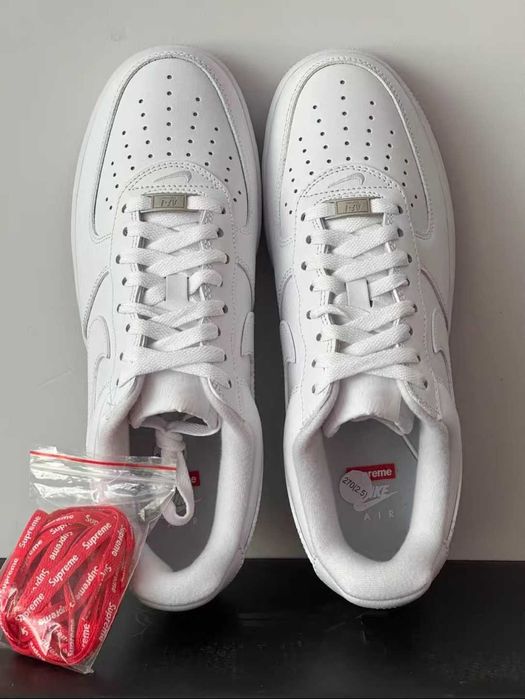 Buty meskie Nike Air Force 1 Low Supreme White R.46