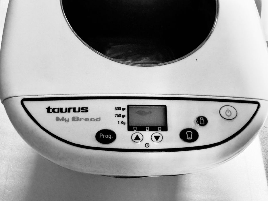 Máquina de Fazer Pão Taurus My Bread - Novo! Artigo de Exposição