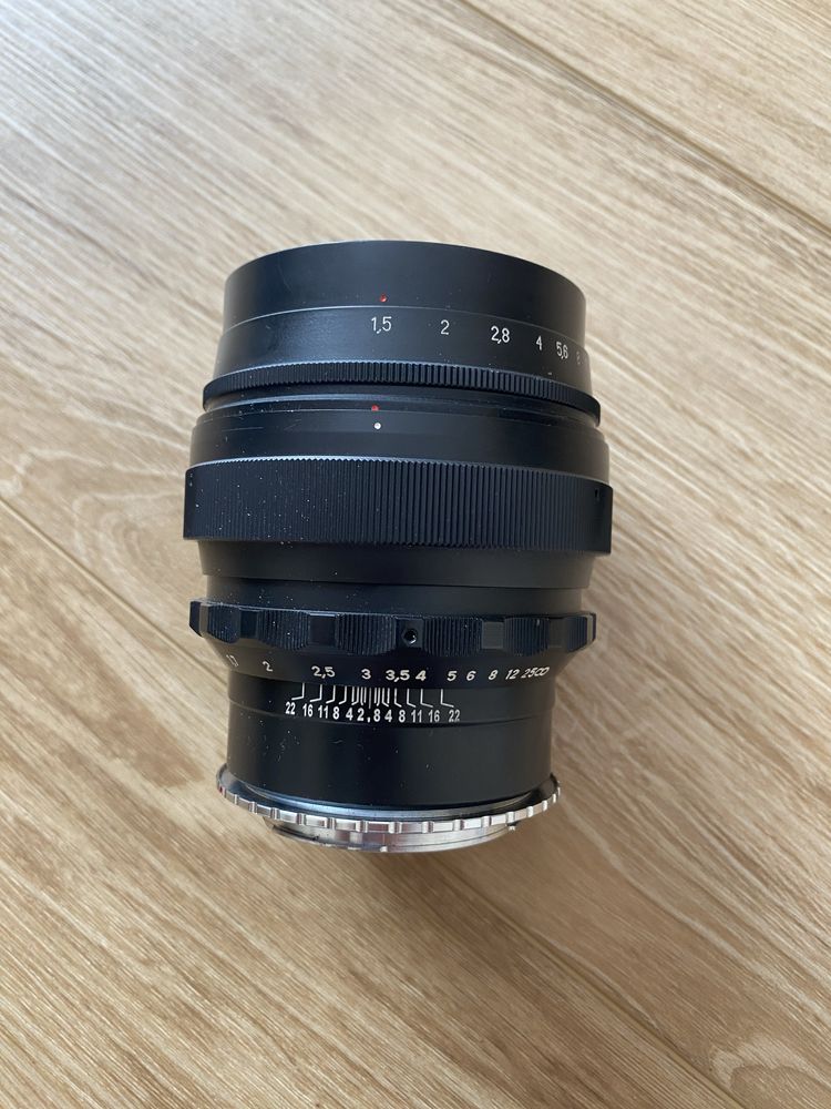Helios 40-2-H 85mm f/1.5 Nikon + adapter pod Canon | swirly bokeh