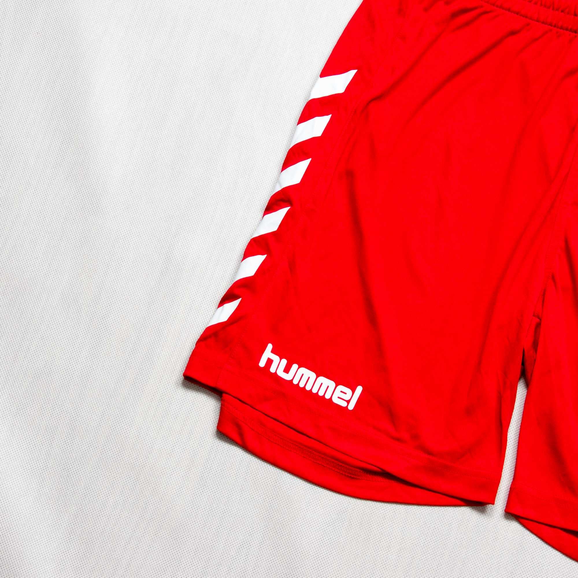 NOWE Hummel shorty sportowe L