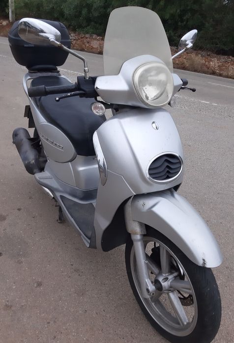 Scooter Aprilia scarabeo 125c grupo Piaggio