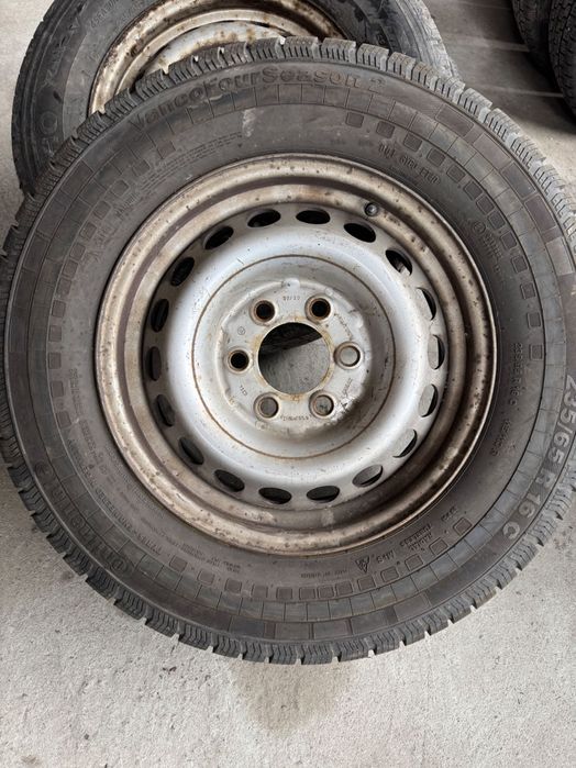 Шини 235/65R16c зима