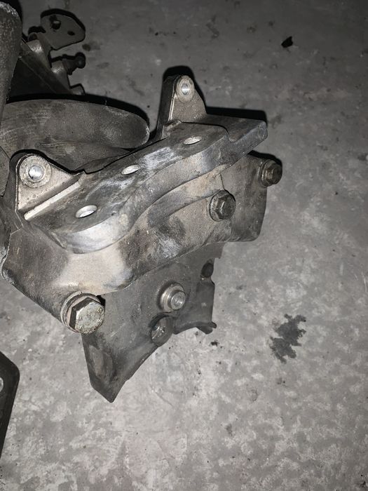 Комплект кріплень двигуна та захист ГРМ 1,9 cdti Opel; 1,9 jtdm Alfa R