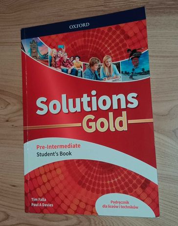 Podręcznik, język angielski-Solutions Gold (pre-intermediate)