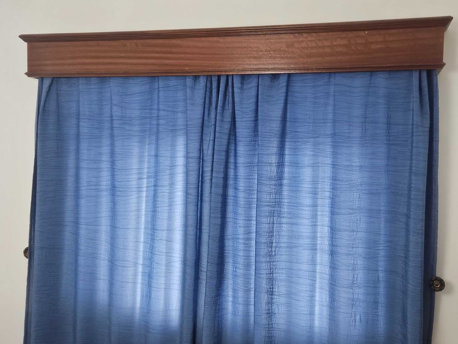 Sanefas com cortinas