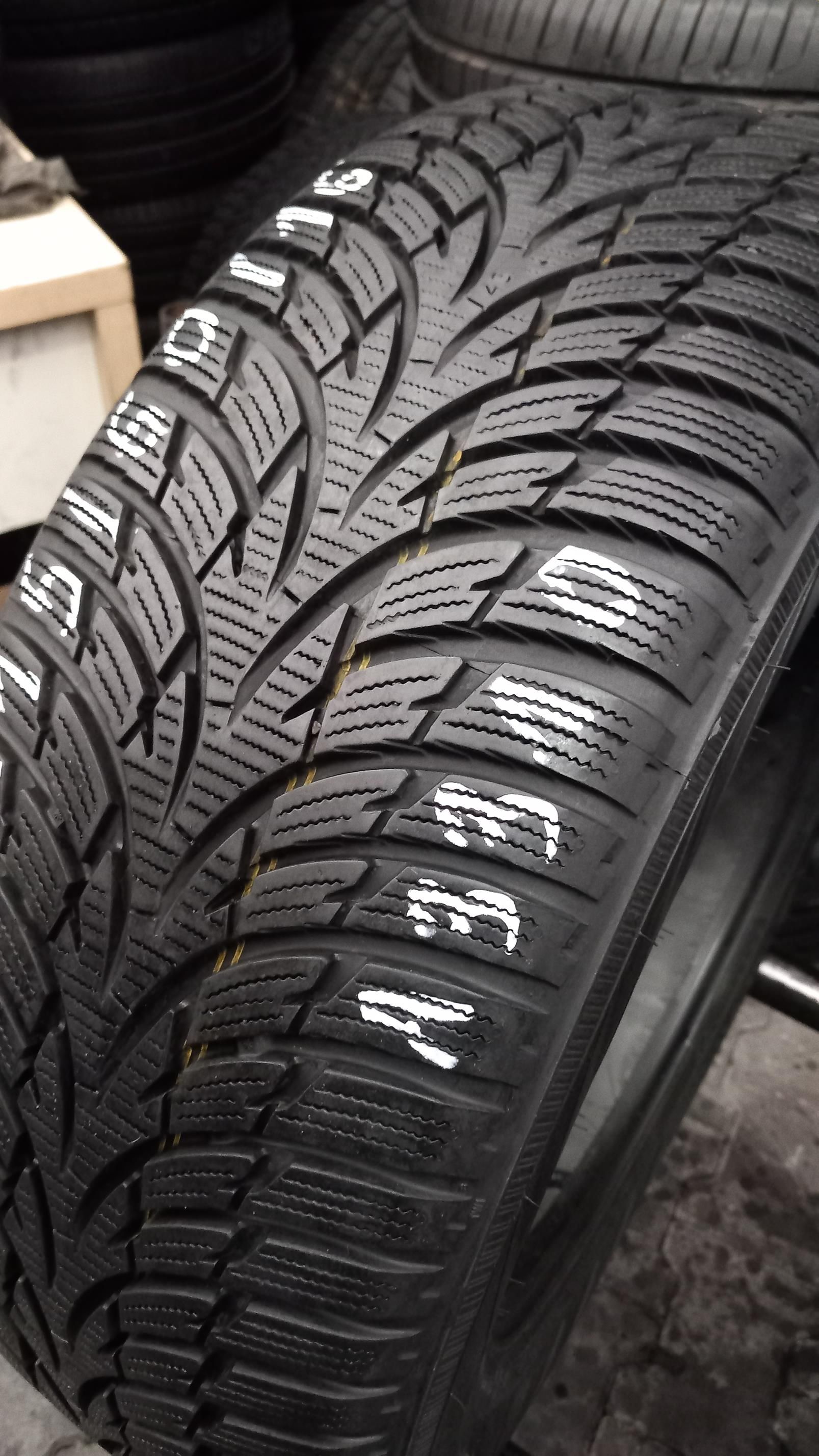 215/60/16 Nokian WRD3 95H