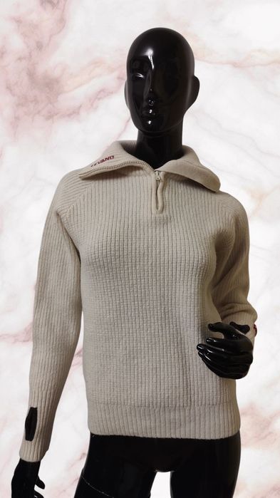 Sweter rozm m fajny