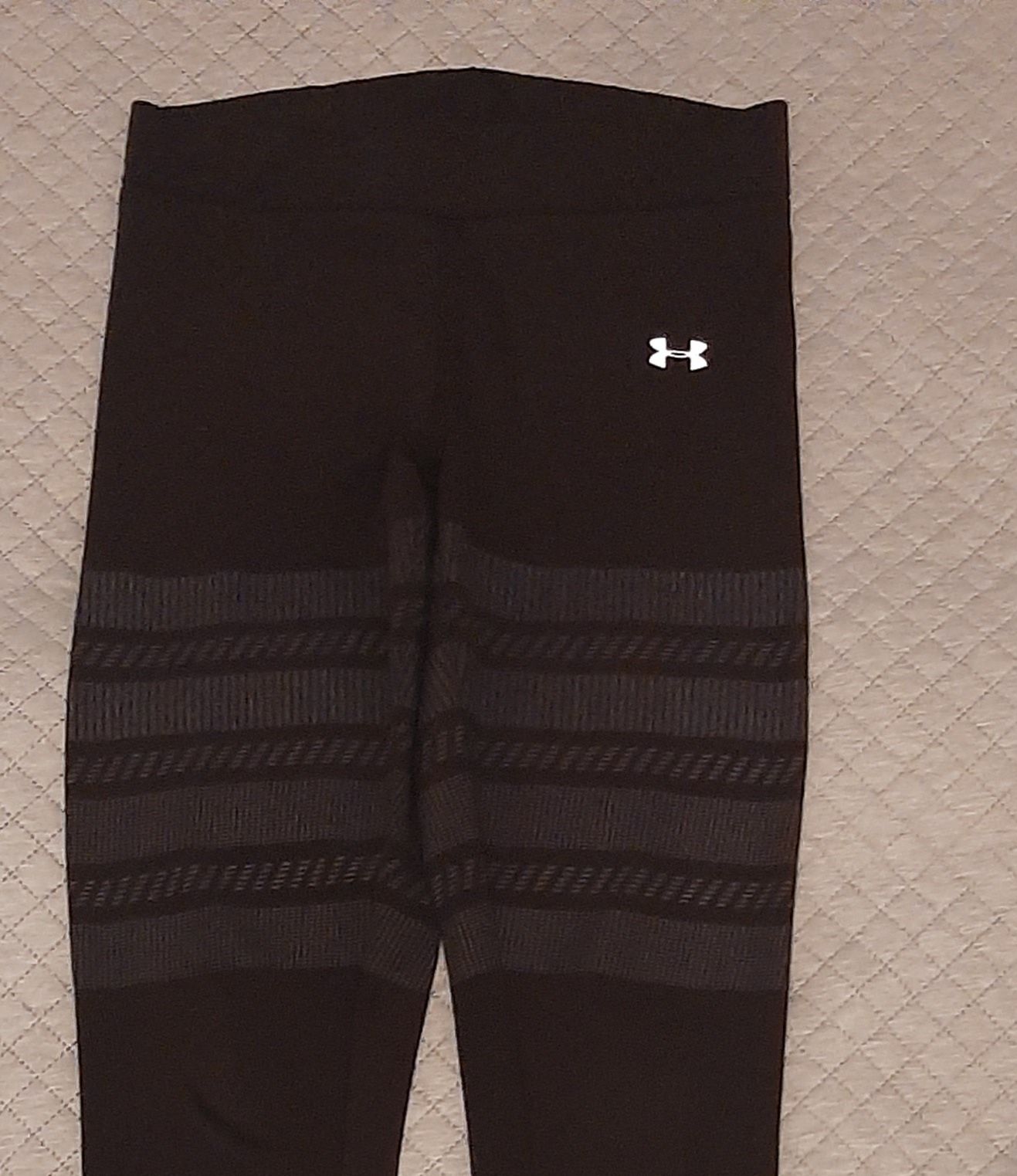 Spodnie  sportowe UNDER ARMOUR, treningowe legginsy, getry na siłownię