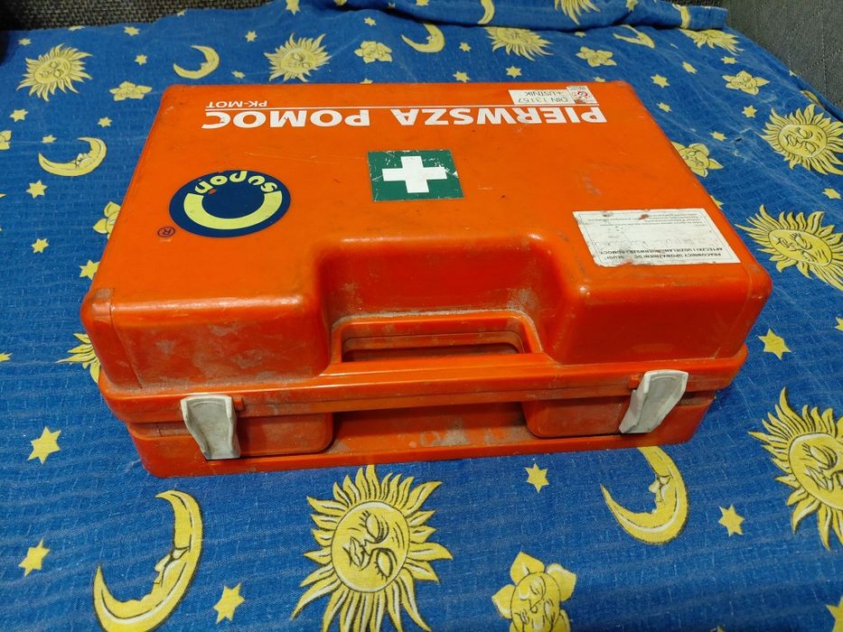 Apteczka duża plastikowa