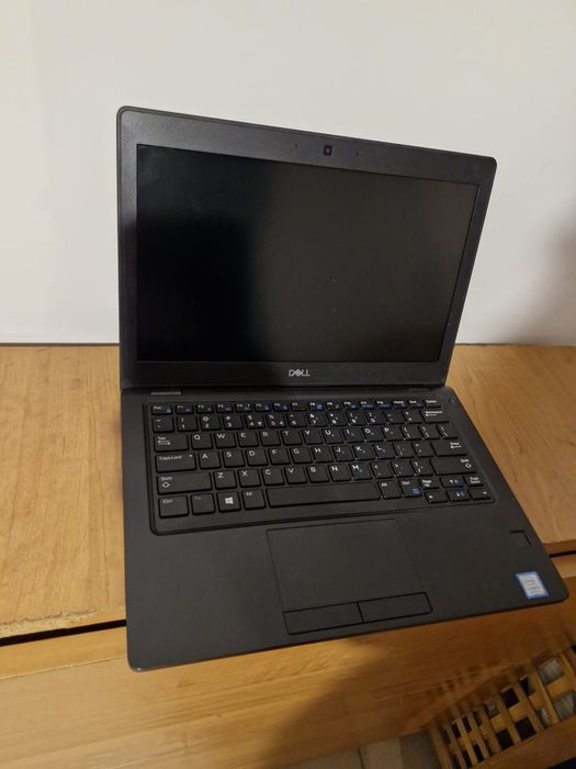 Laptop Dell 5290 i5 8GB, 256SSD, W11 Pro